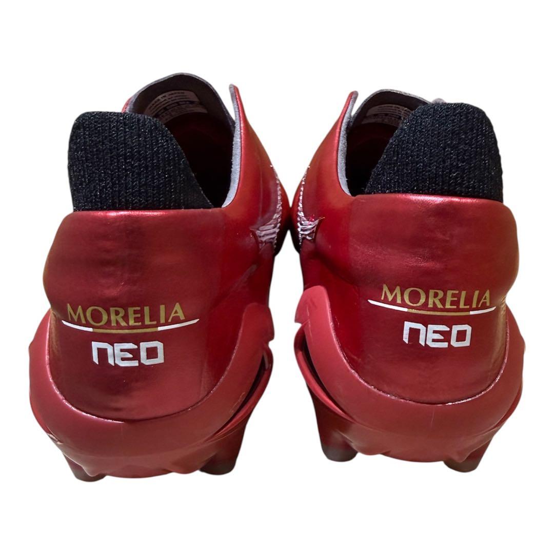 MORELIA NEO4 レッド×ホワイト