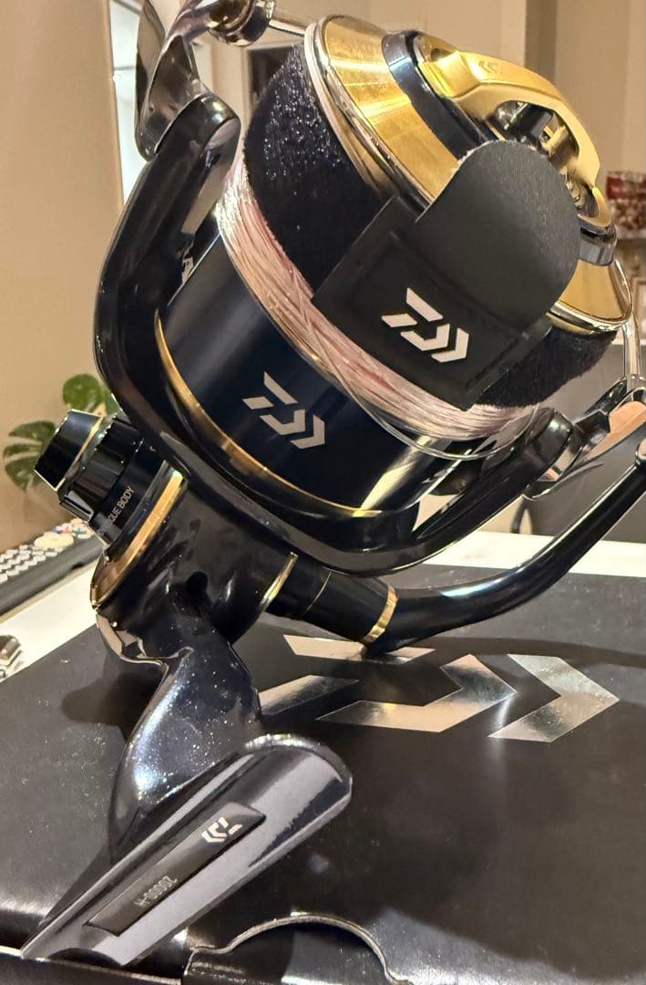 Daiwa Saltiga 20000-H スピニングリール