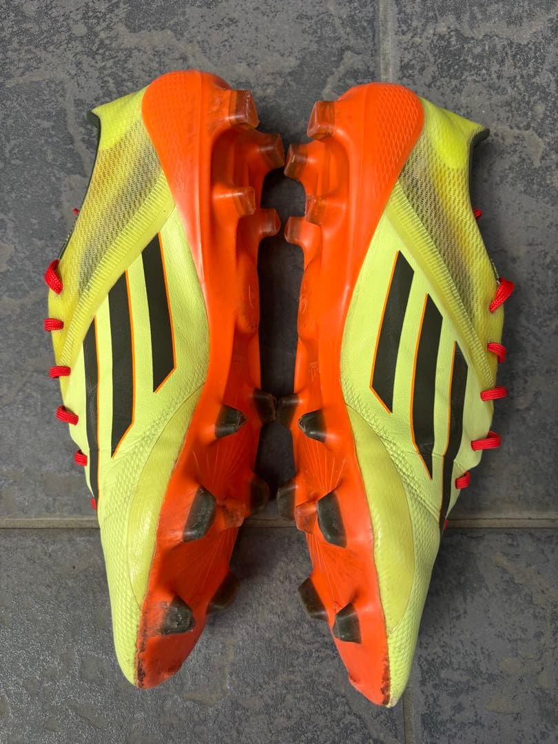 アディダスサッカースパイク　アディゼロ F50 27センチ
