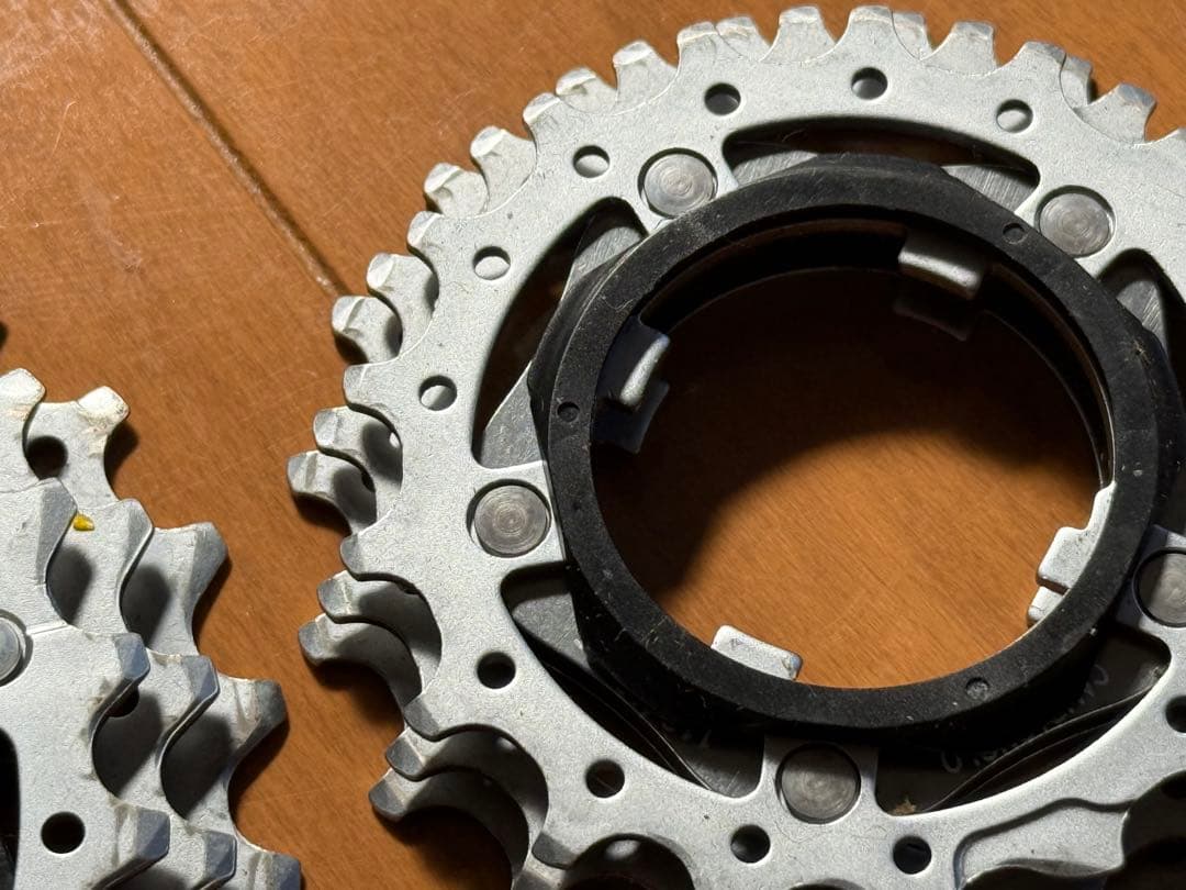 Campagnolo 11sスプロケット　コーラス？12-25