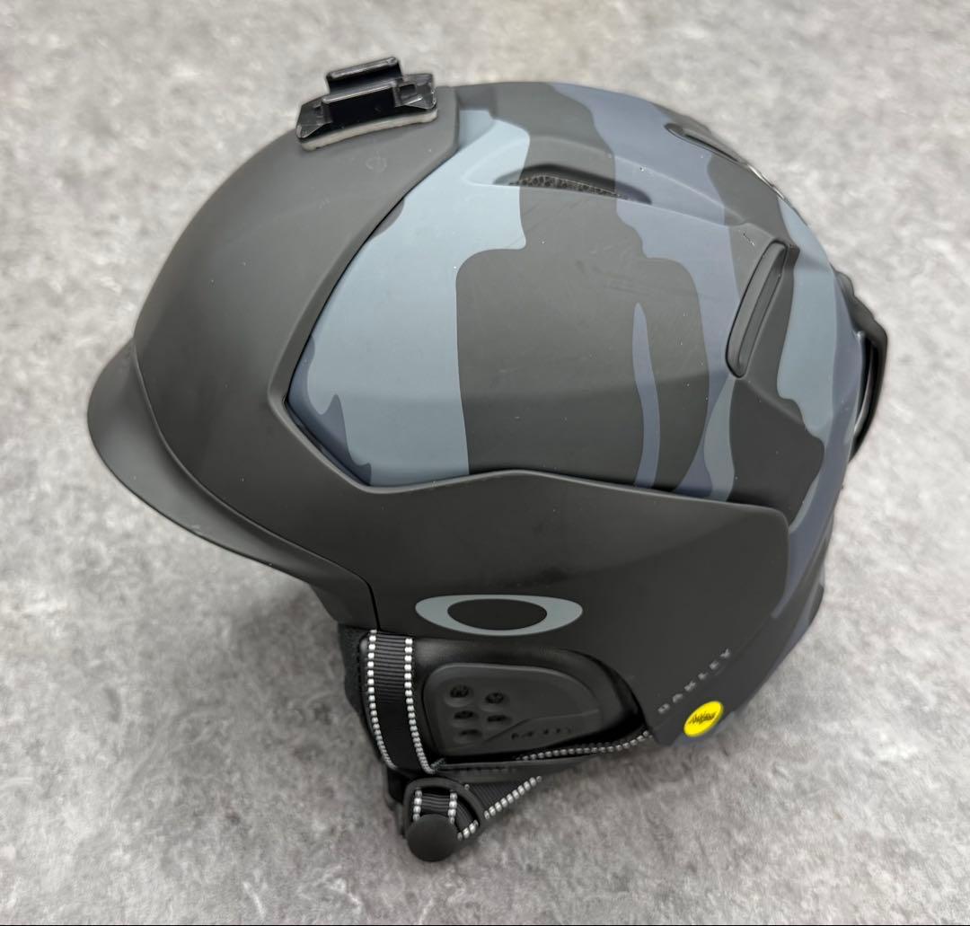 オークリー：スノー用ヘルメット MOD5 MIPS BOA
