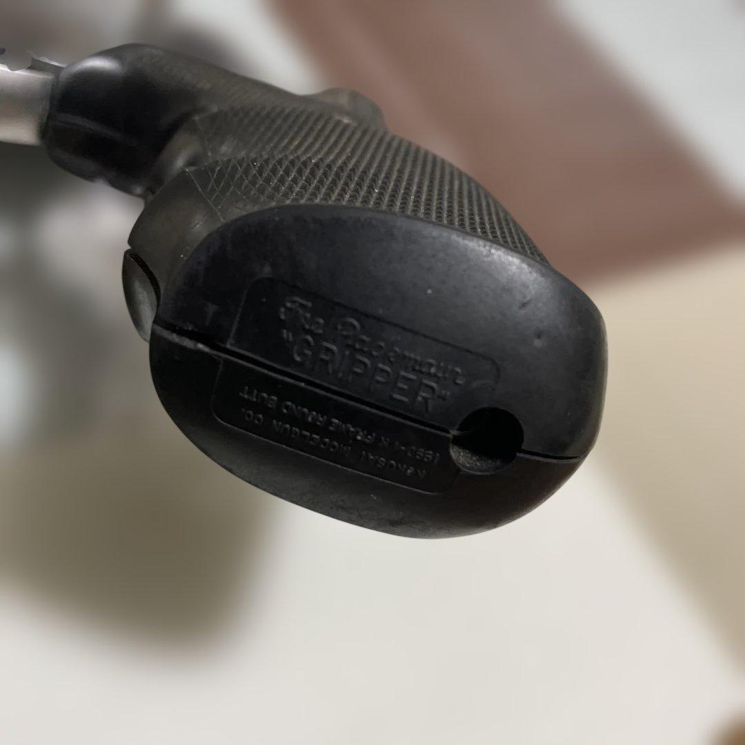 Smith & Wesson シルバーガスリボルバー（プラスチック製日本製）