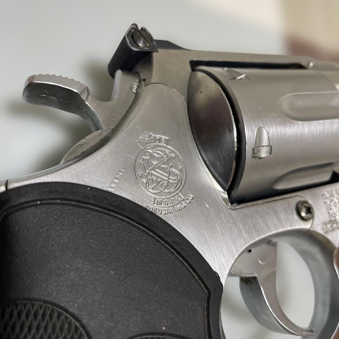 Smith & Wesson シルバーガスリボルバー（プラスチック製日本製）