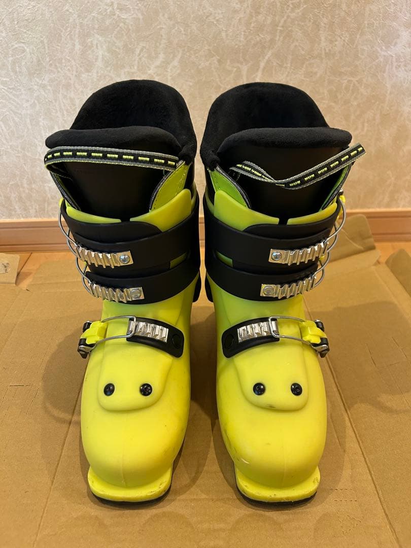 子ども用HEAD製スキー板とブーツのセット