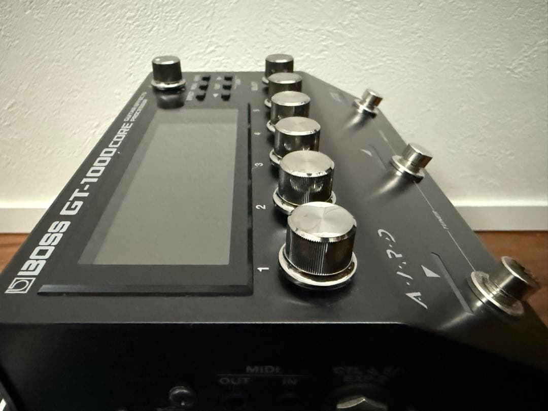 ★BOSS GT-1000CORE ギターエフェクター★