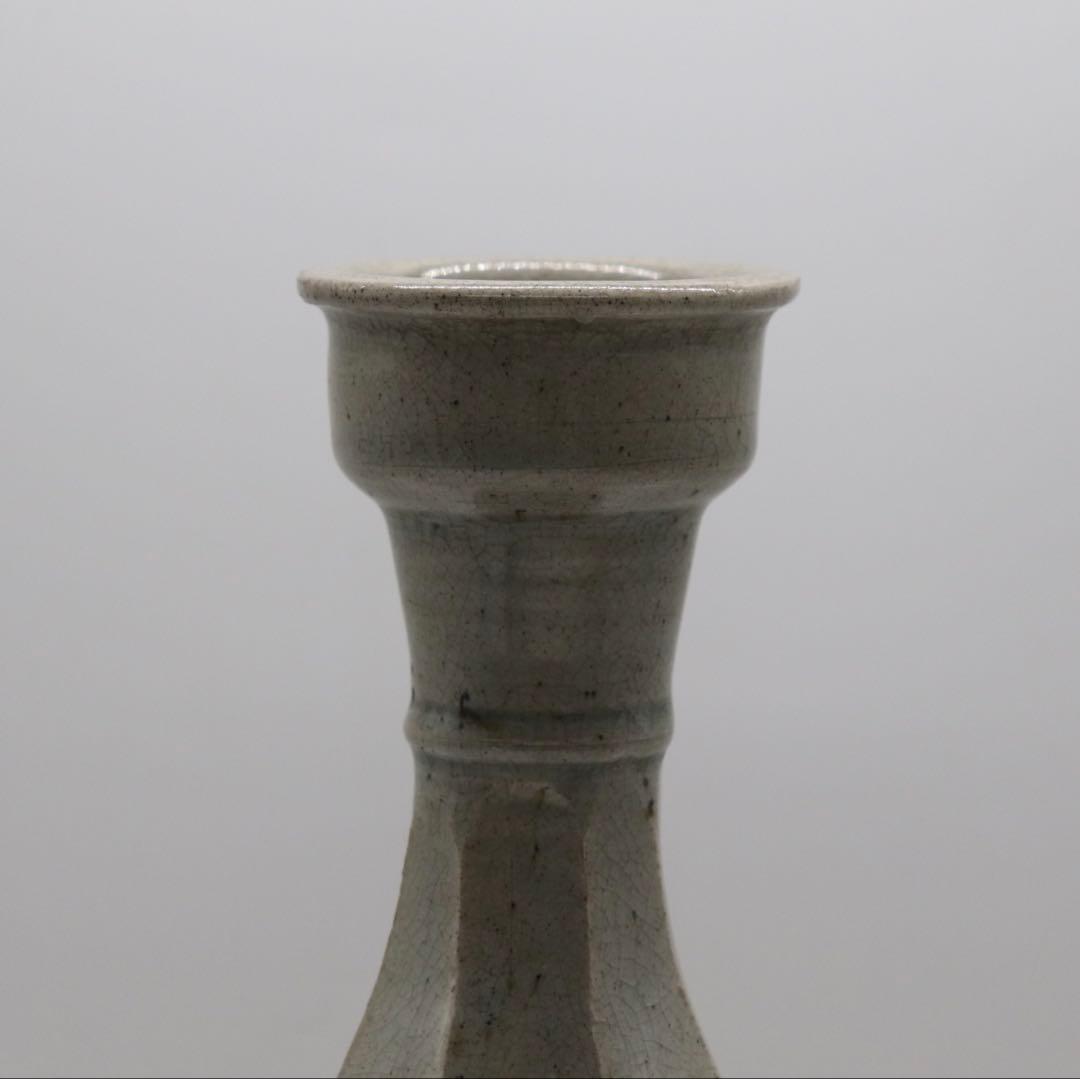 朝鮮青磁　瓶　朝鮮美術　高さ約27.7cm 送料込み260407