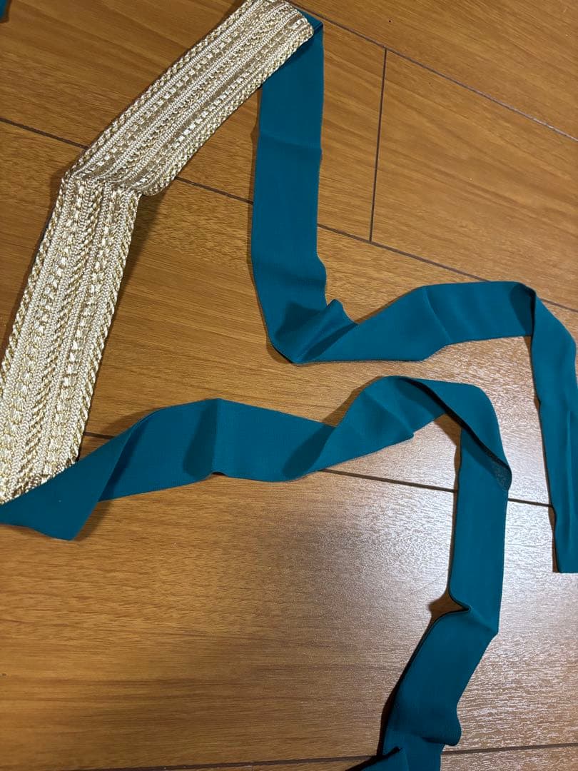 【新品】ゴールド刺繍 カフタン風ロングドレス★エレガント／フォーマルにも◎