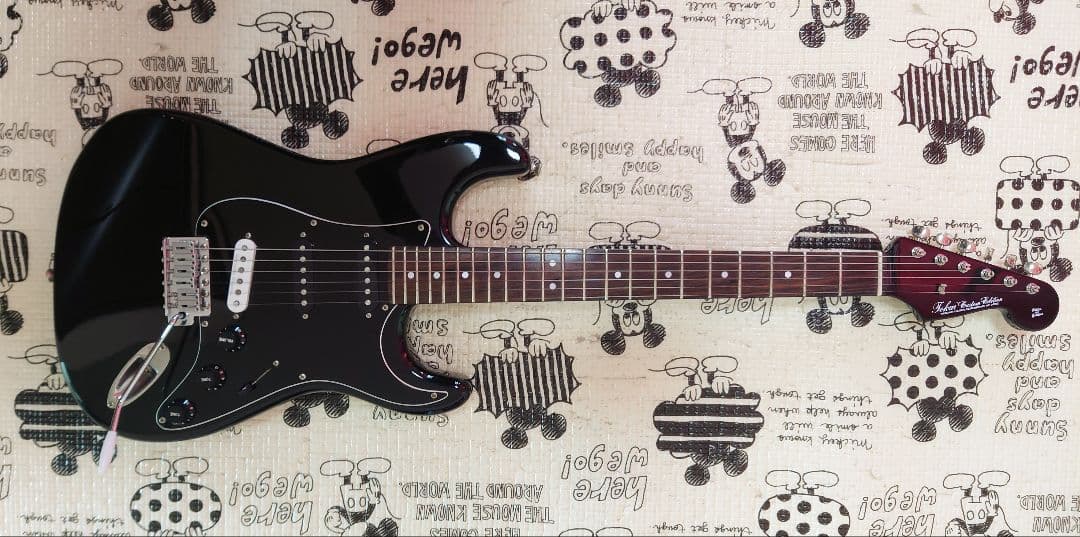 TOKAI Custom ブラックエレキギター　改