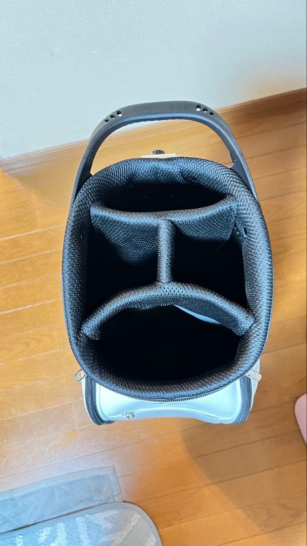 TaylorMade サークルロゴキャディバッグ