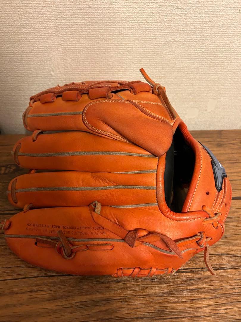 投手用グローブ　前田健太モデル
