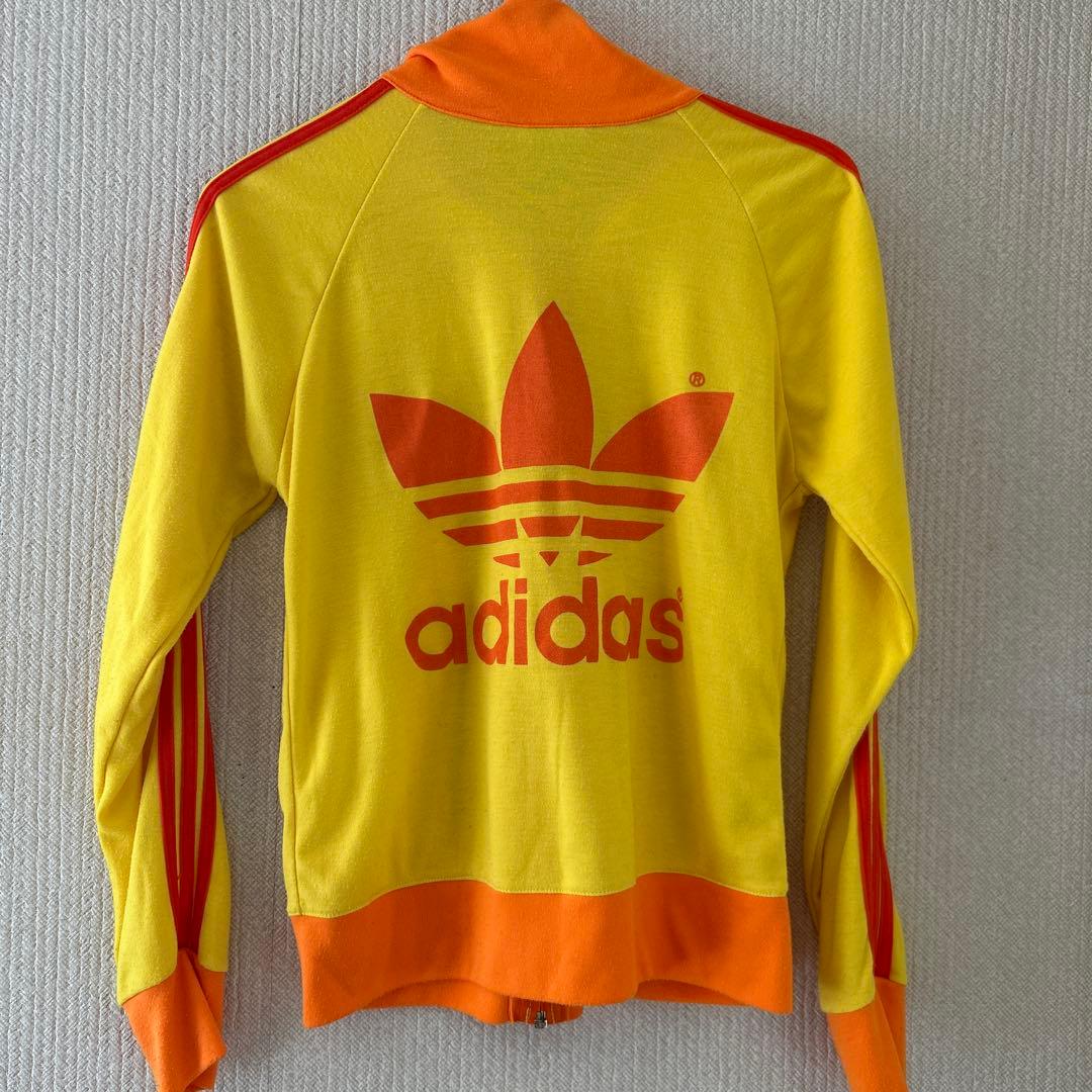 adidas イエロー オレンジ ジャージジャケット