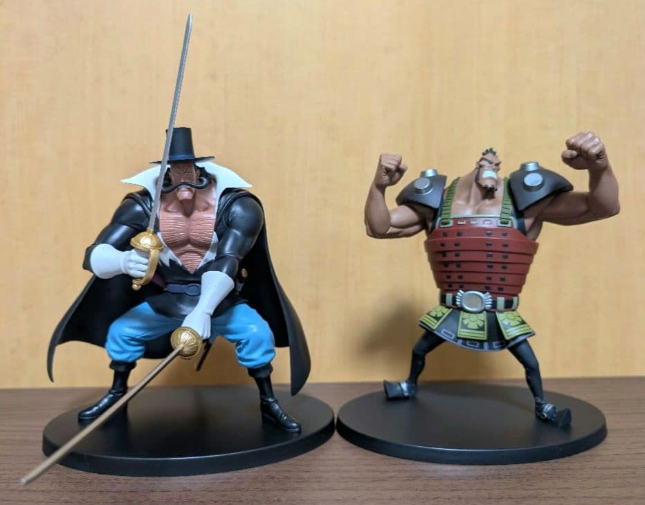 ONE PIECE　プライズフィギュア　白ひげ海賊団　ロジャー　コビー