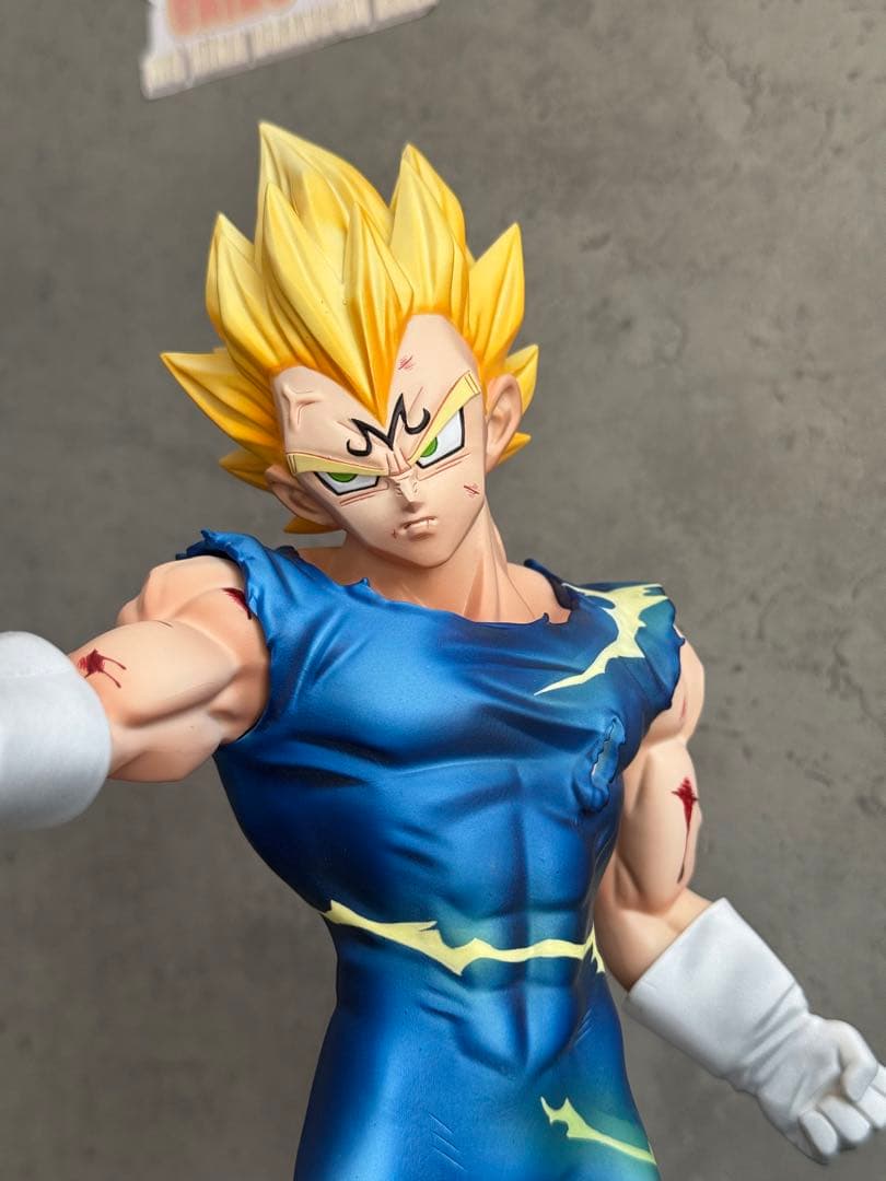 ドラゴンボール　ベジータ フィギュア ポーズ