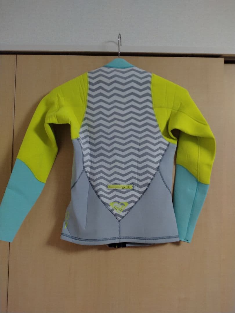 ロキシー　　タッパー　　4