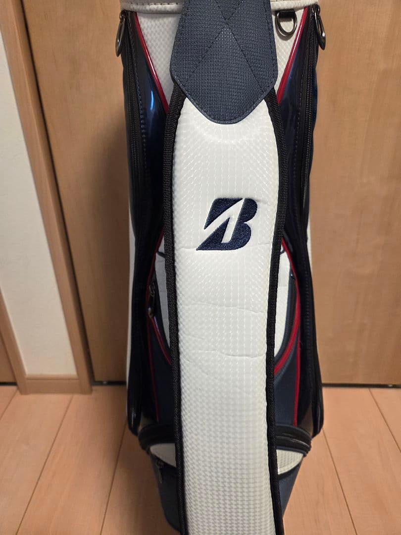 TOUR B キャディバッグ