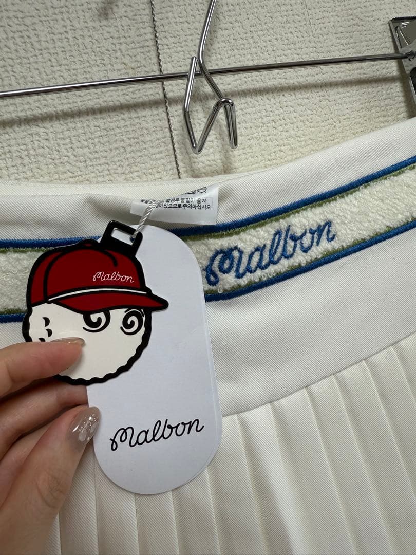 MARBON ゴルフ　ホワイト プリーツスカート