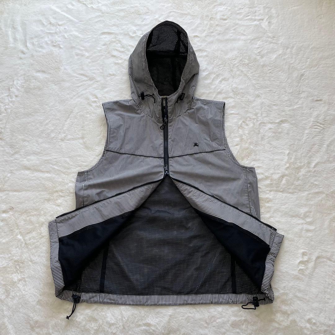 バーバリー BURBERRYブラックレーベル　ベスト フード チェック