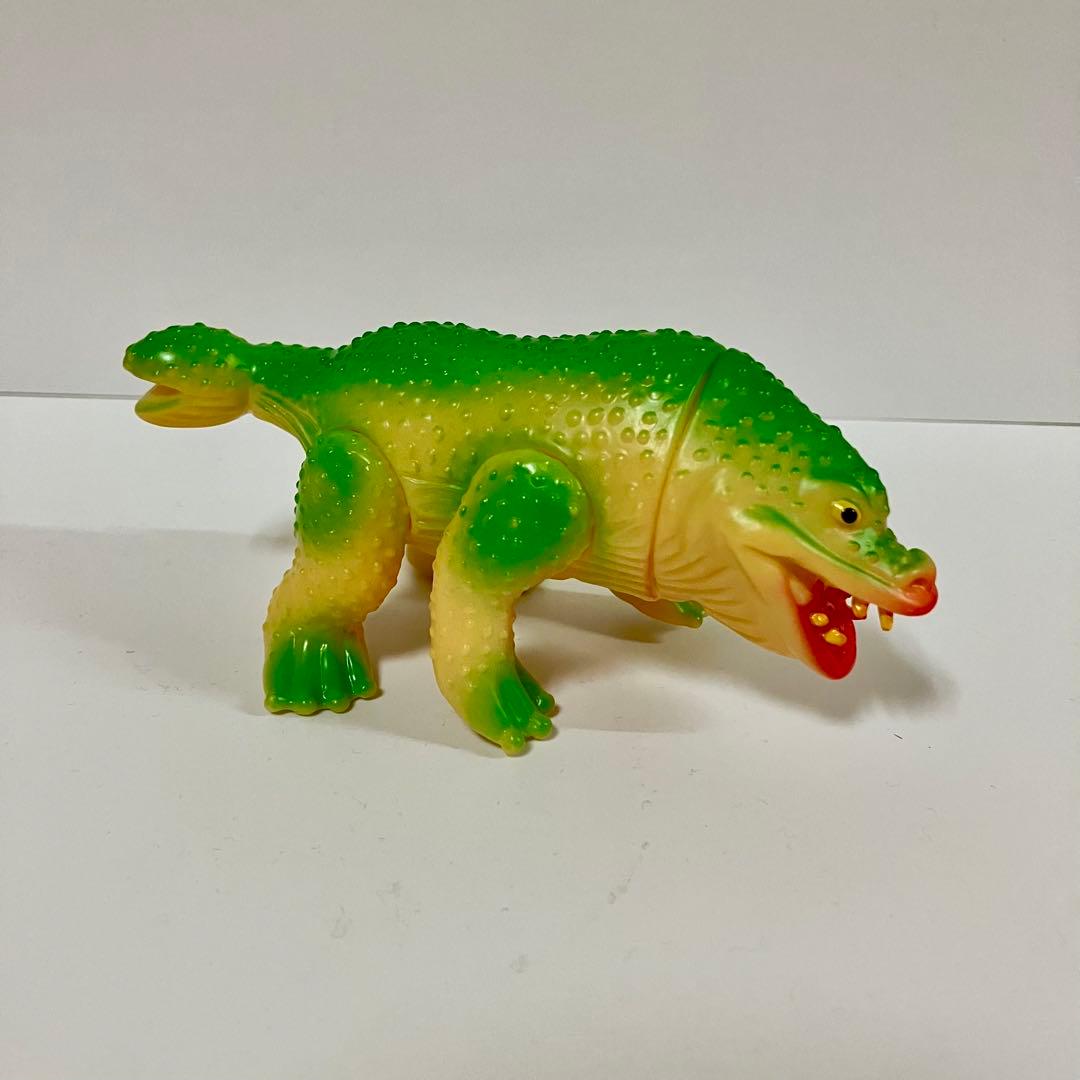 ぶたのはな ソフビ ガマクジラ ウルトラマン