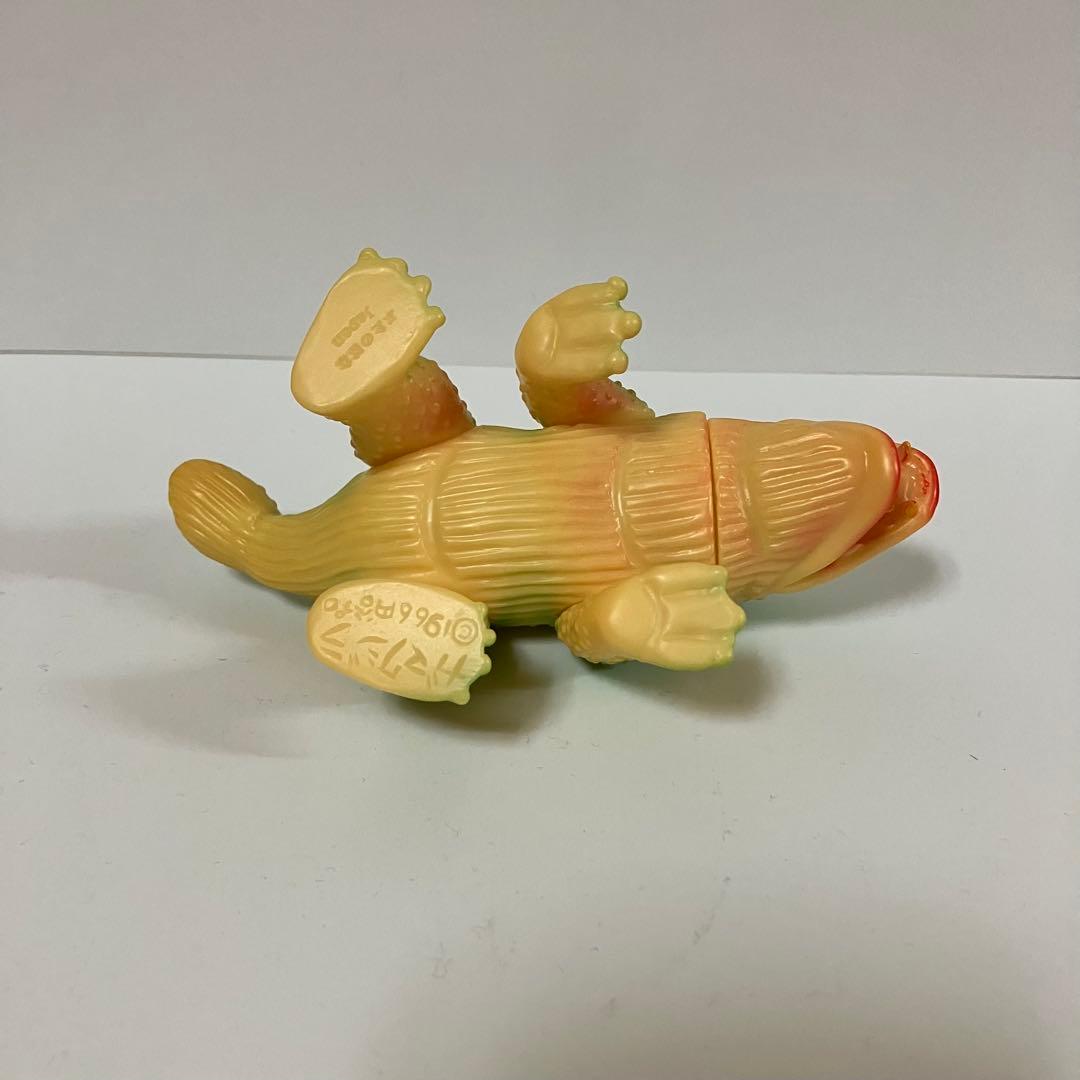 ぶたのはな ソフビ ガマクジラ ウルトラマン