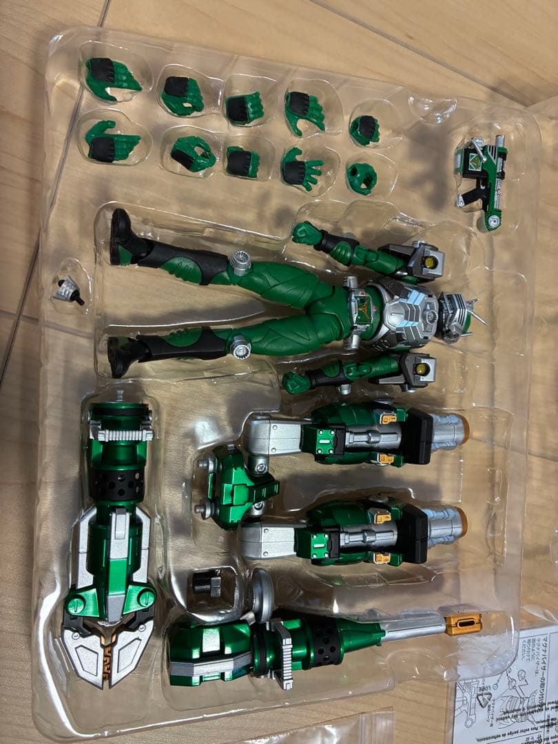 SHFiguarts 仮面ライダーゾルダ