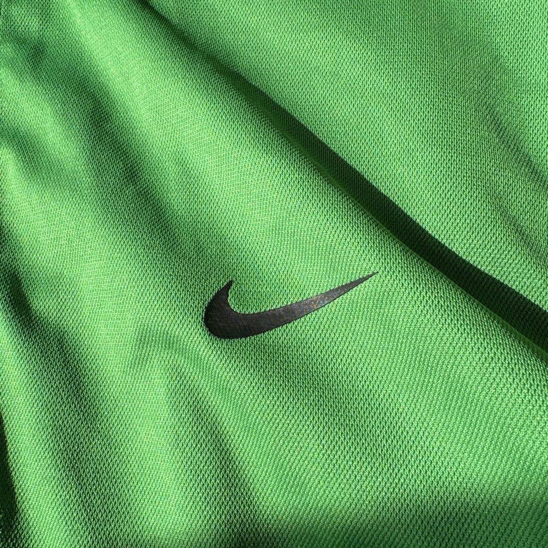 美品(XL)ナイキゴルフ/NIKE/長袖/ロンT/ポロシャツ/ロゴ/大きい