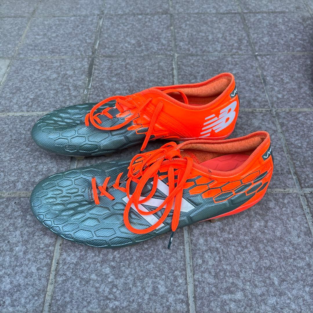 New Balance J8 サッカーシューズ スパイク オレンジ/グレー