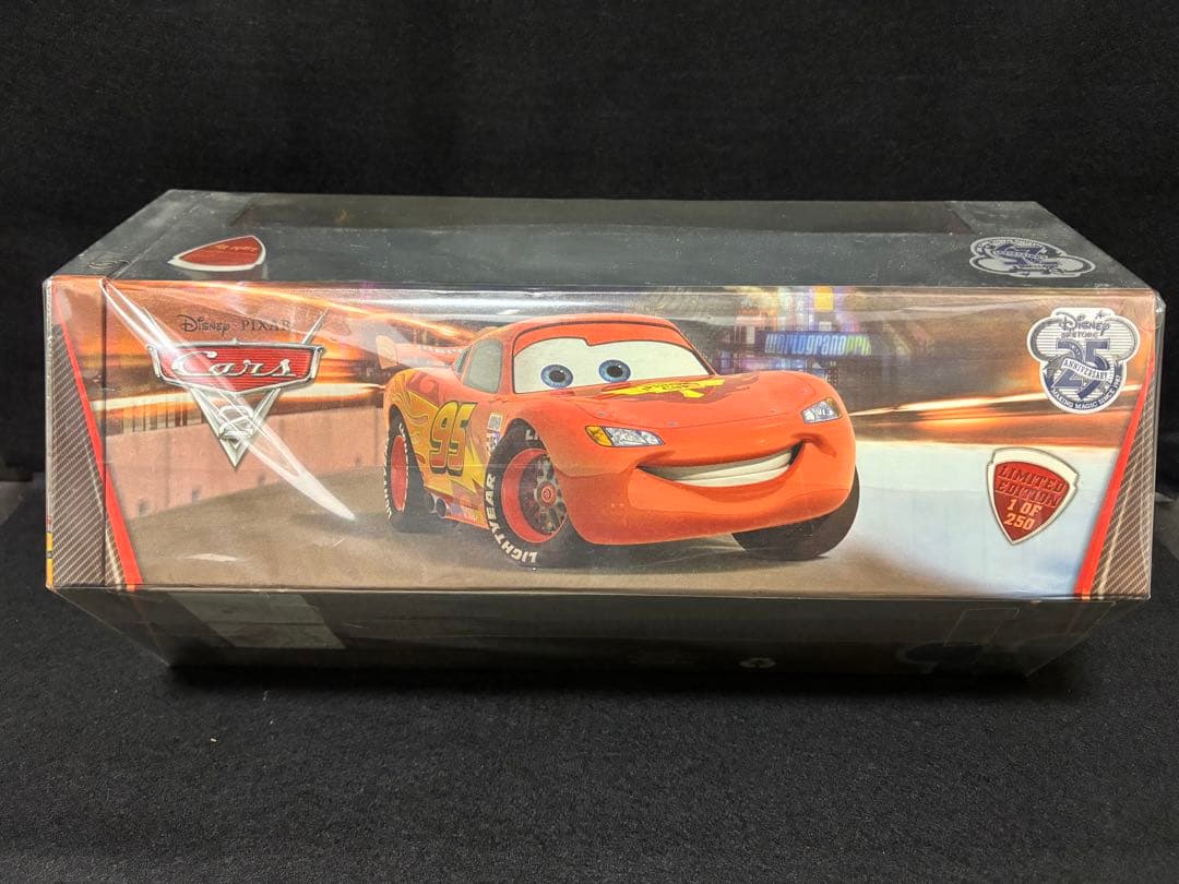 D23 Expo マックィーン　カーズ　ディズニーストア