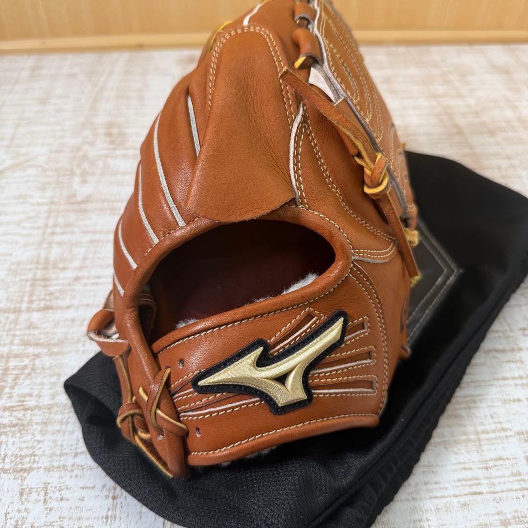 Mizuno グローバルエリート　硬式　投手用グローブ　サイン入り