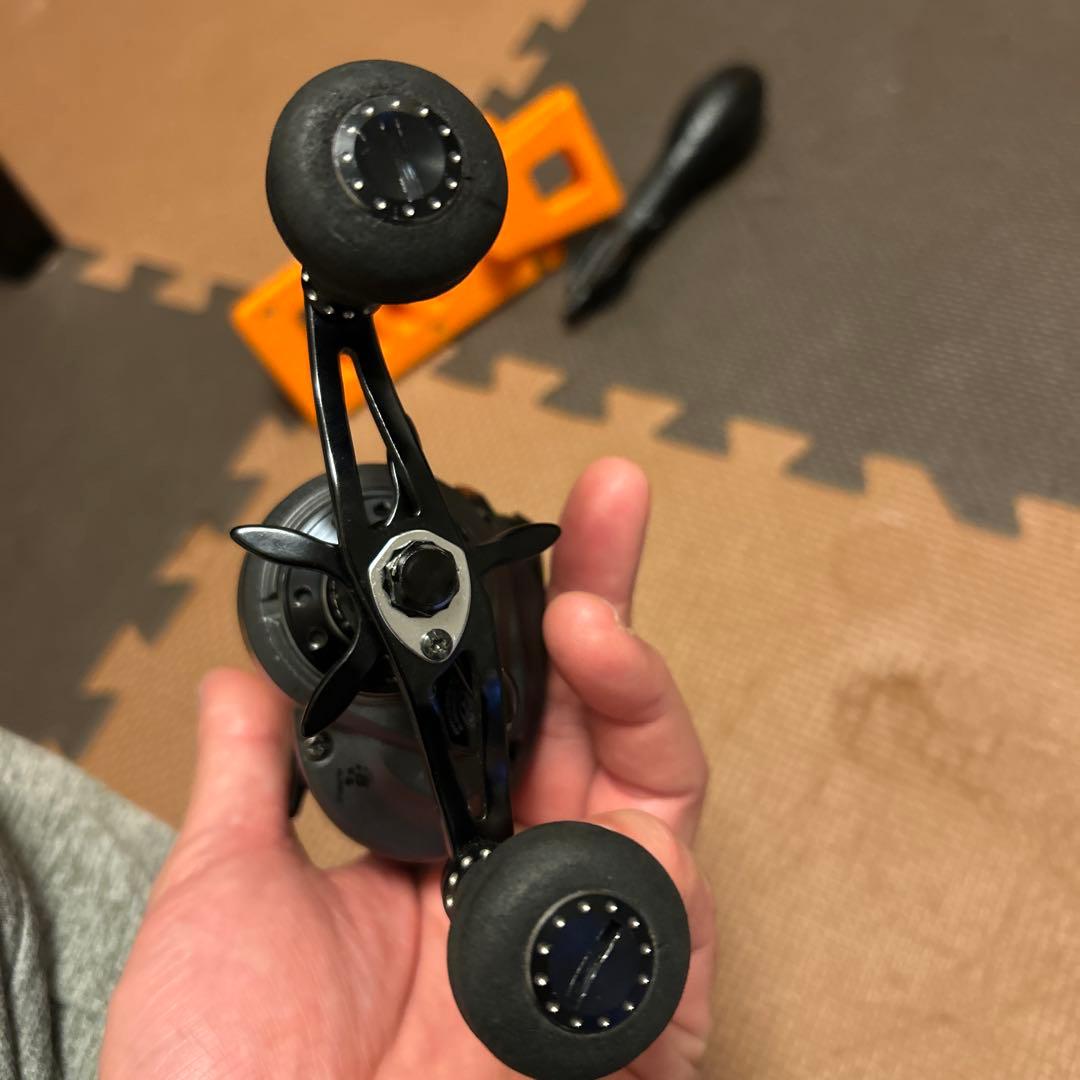 Abu Garcia ベイトリール レボ ビースト