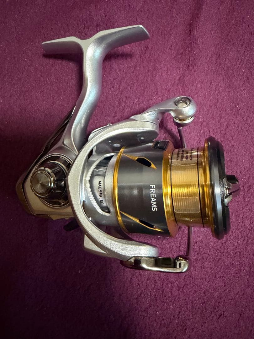 ダイワ FREAMS LT 2500 スピニングリール