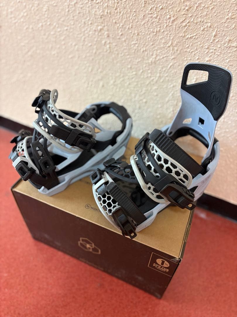 NIDECKER SUPERMATIC Sサイズスノーボードビンディング