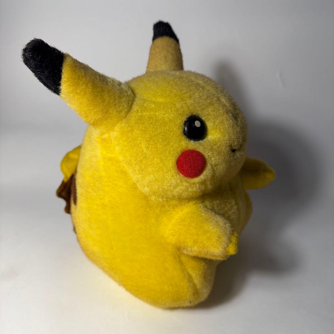 TOMY ピカチュウ 初期　ぬいぐるみ