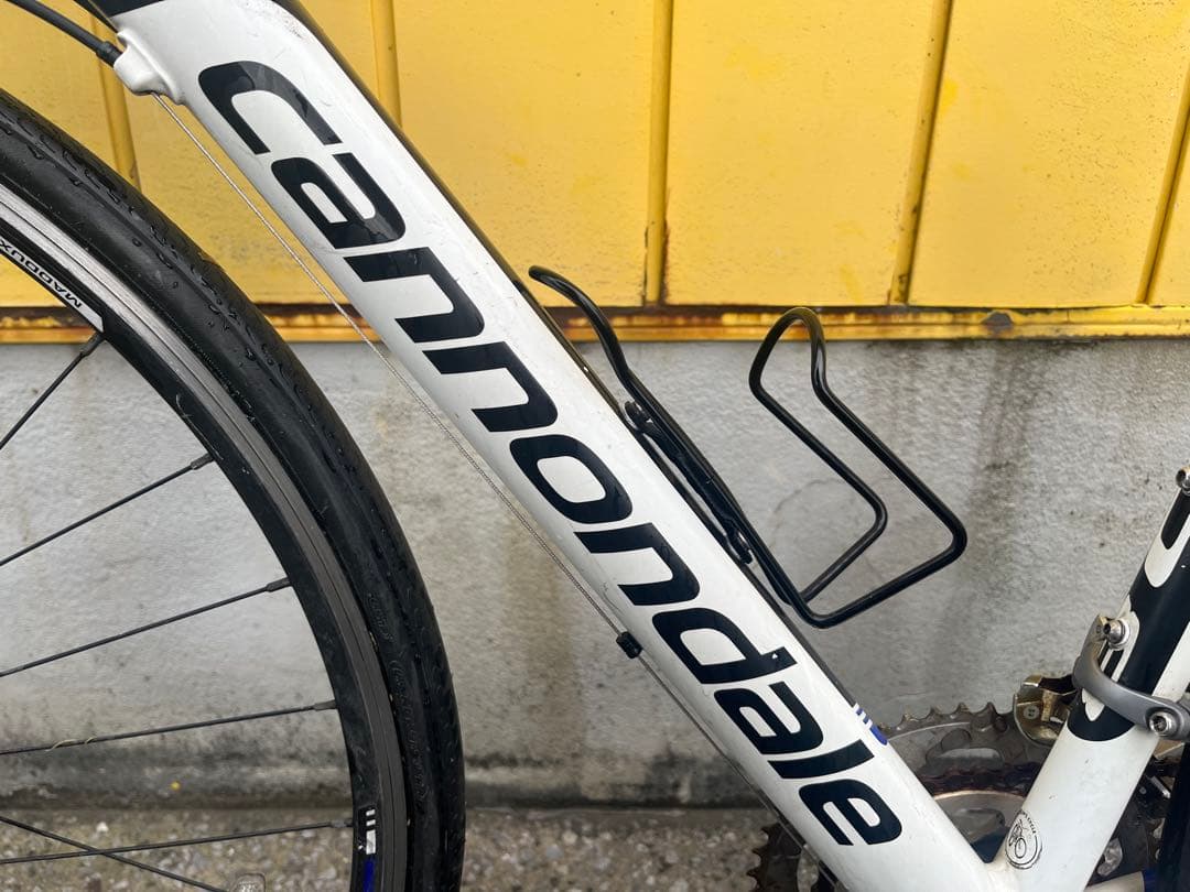 【雪ぎつね】CANNONDALE CAAD8 ロードバイク ホワイト