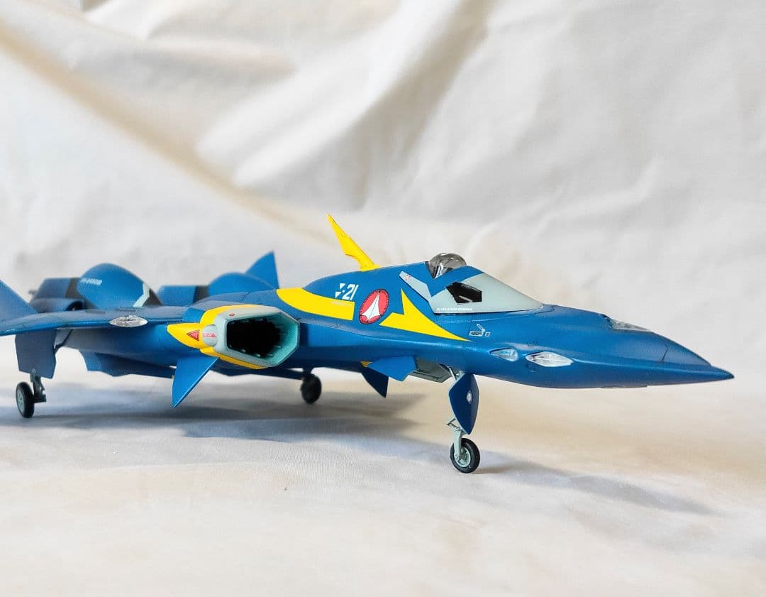 1/72 マクロスプラス YF-21 完成品プラモデル