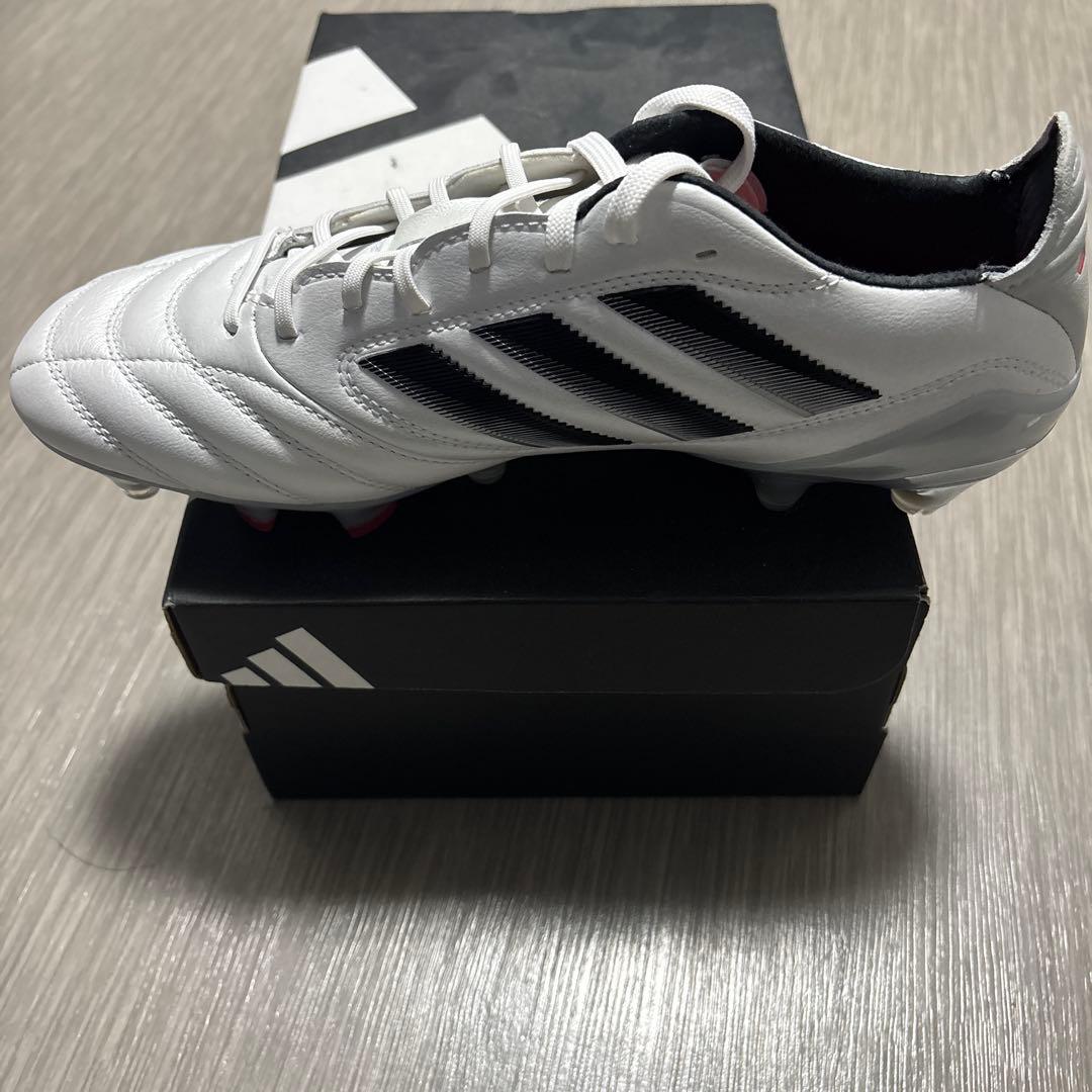 adidas サッカーシューズ ホワイト/ブラック