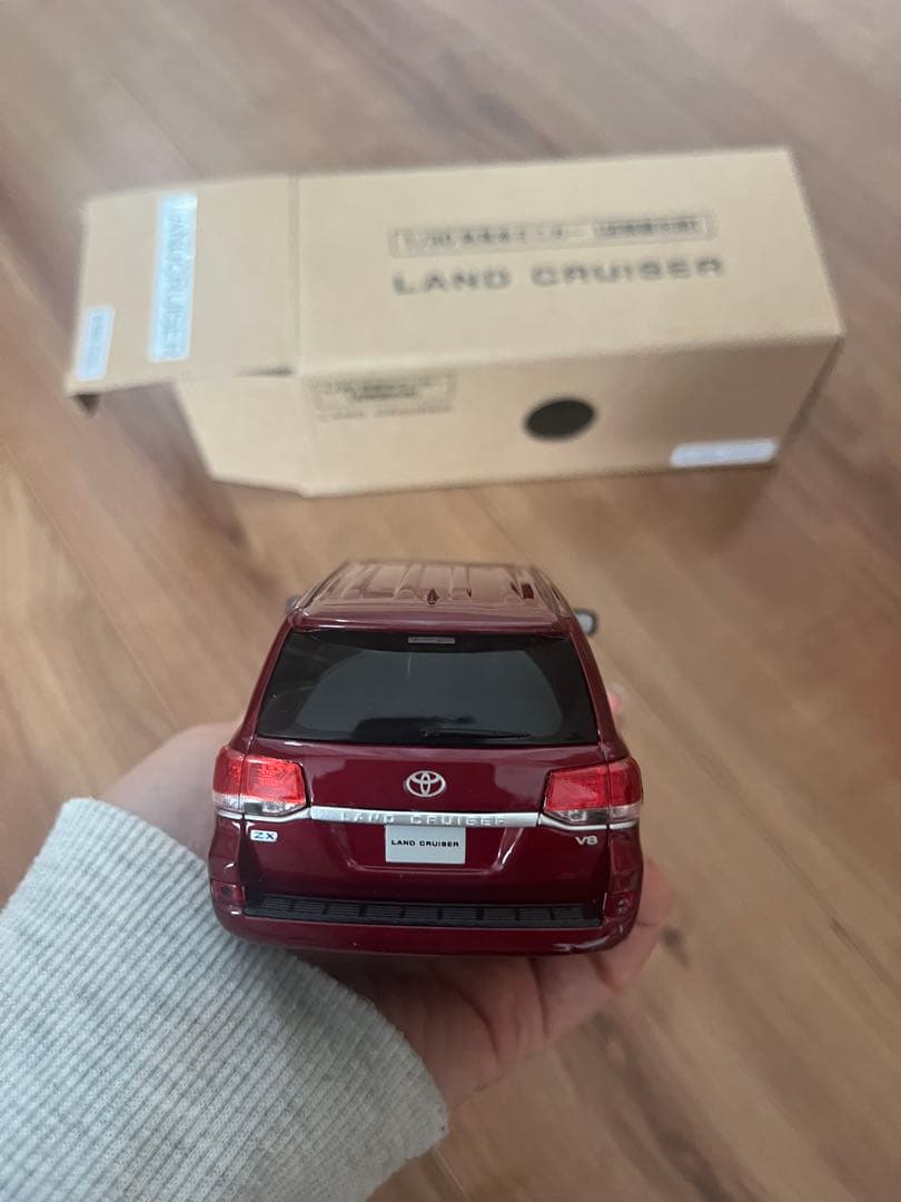【値下げ】ランドクルーザー ミニカー　赤