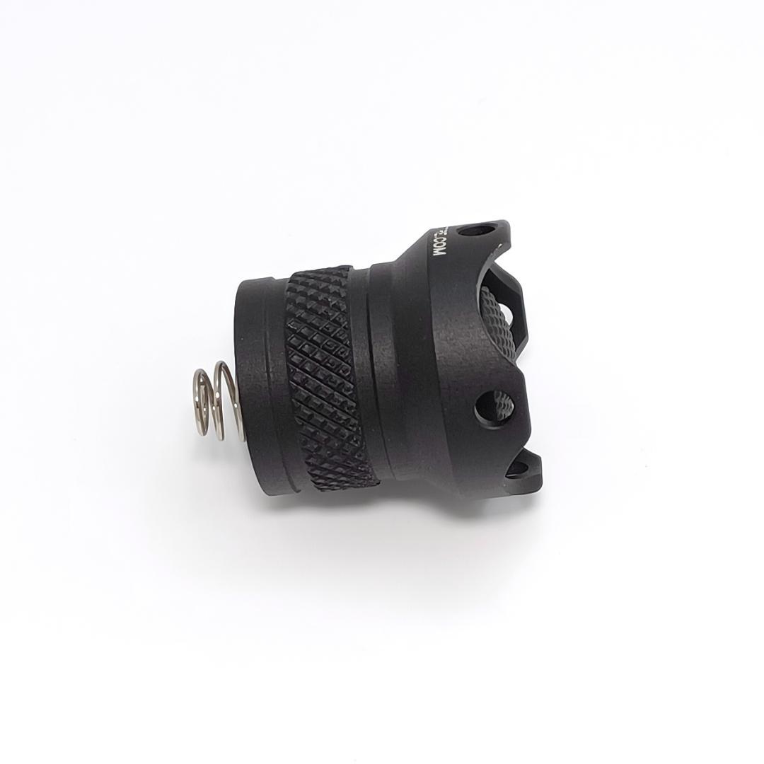 《新品未使用品》SUREFIRE Z68-DEFENDERモデル