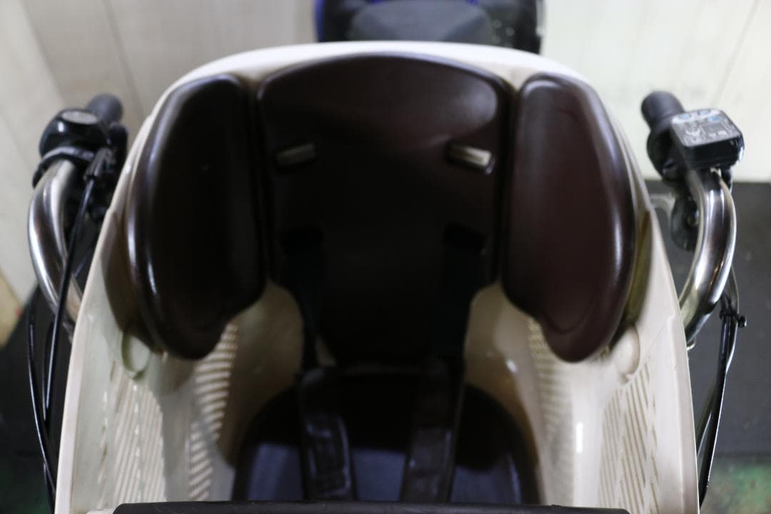 ブリヂストンアンジェリーノアシスタA26L82 22-26型6AH　赤