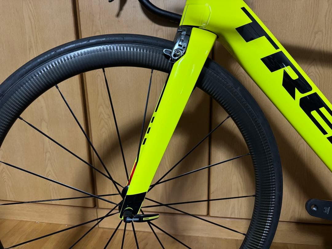 TREK MADONE9.5 電動アルテグラ　コスミックカーボン