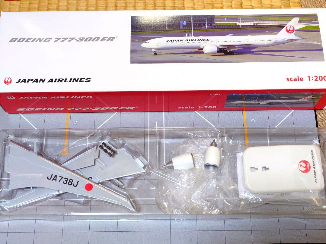 JAL Boeing777-300ER 1/200スケール JA738J