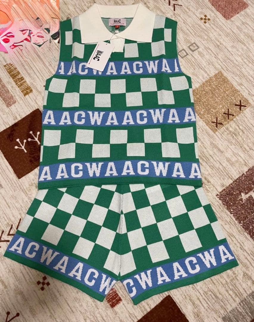 お値下げセットアップ　WAAC 上下セット　レディースゴルフウェア　サイズ1