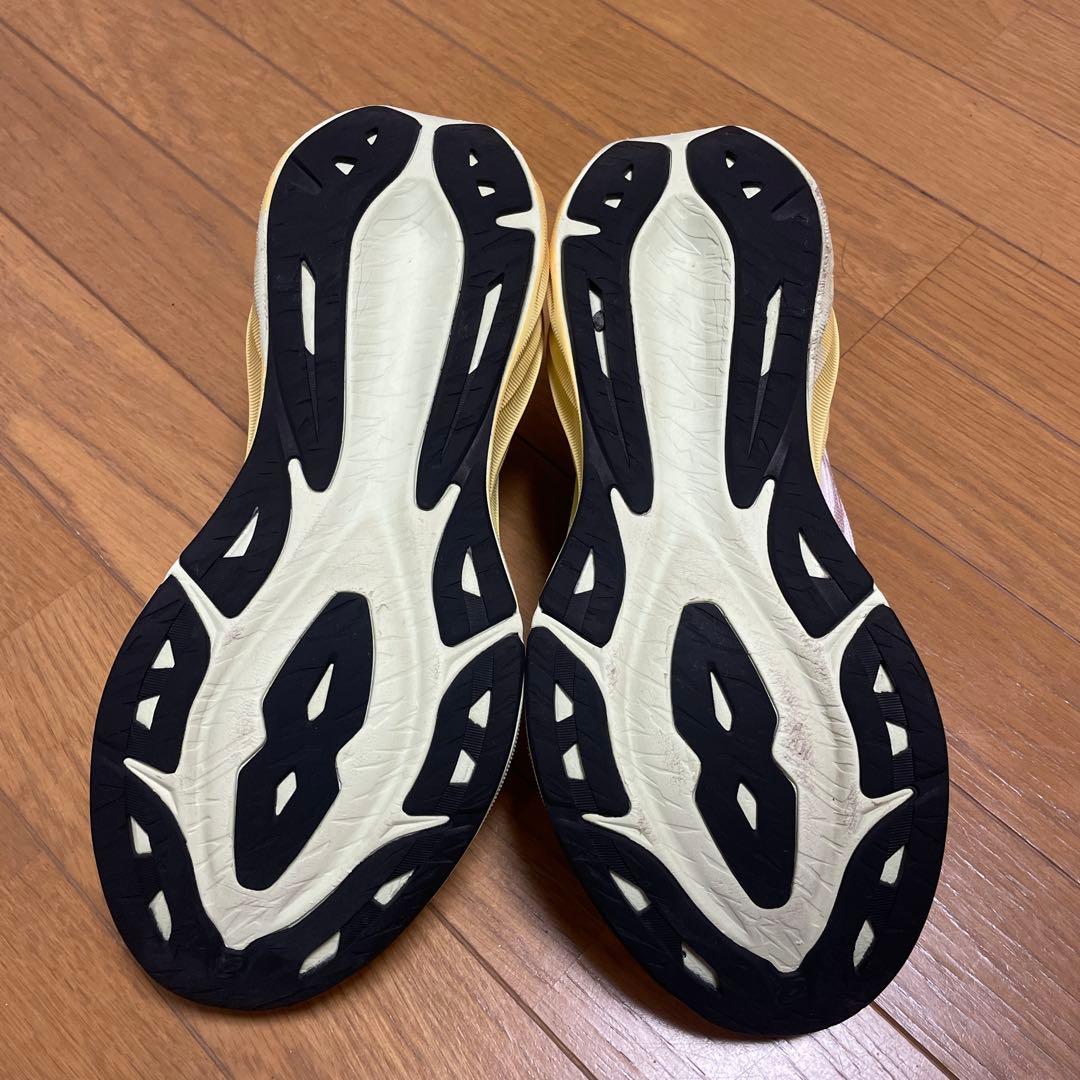 アシックス　ノバブラスト3 NOVABLAST3