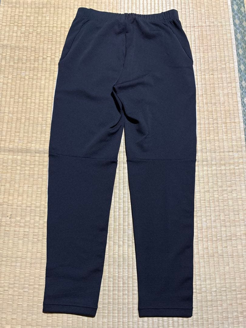 美品　デサント　DESCENTE　トレーニングパンツ　サイドライン　Ｏサイズ