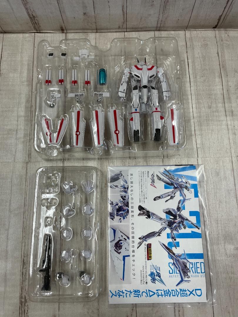 【美品】超時空要塞マクロス VF-1J バルキリー(一条輝機)
