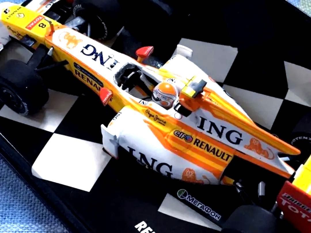 ミニチャンプス 1/43 ルノー R29 ネルソン・ピケ Jr 2009