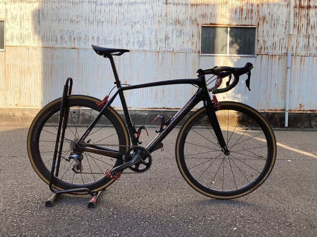 【美品】スペシャライズド Tarmac カーボンロード / 黒✖️金 56