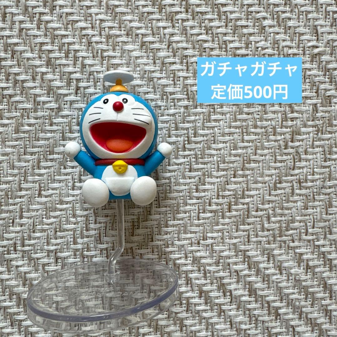 ドラえもんグッズ　まとめ売り　100%ドラえもんフレンズ　新品　非売品　特典など