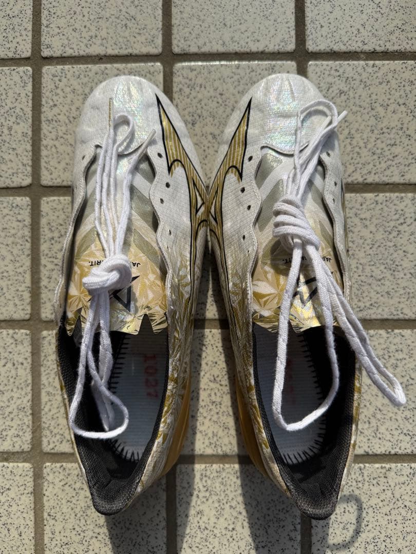セルヒオ　Mizuno α JAPAN 　ホワイト/ゴールド