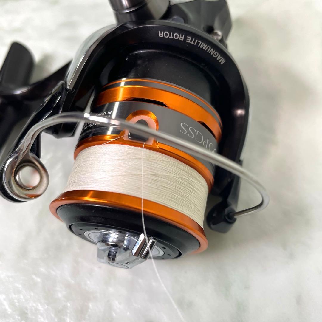 【美品】シマノ SHIMANO 13ソアレBB C2000PGSS アジング
