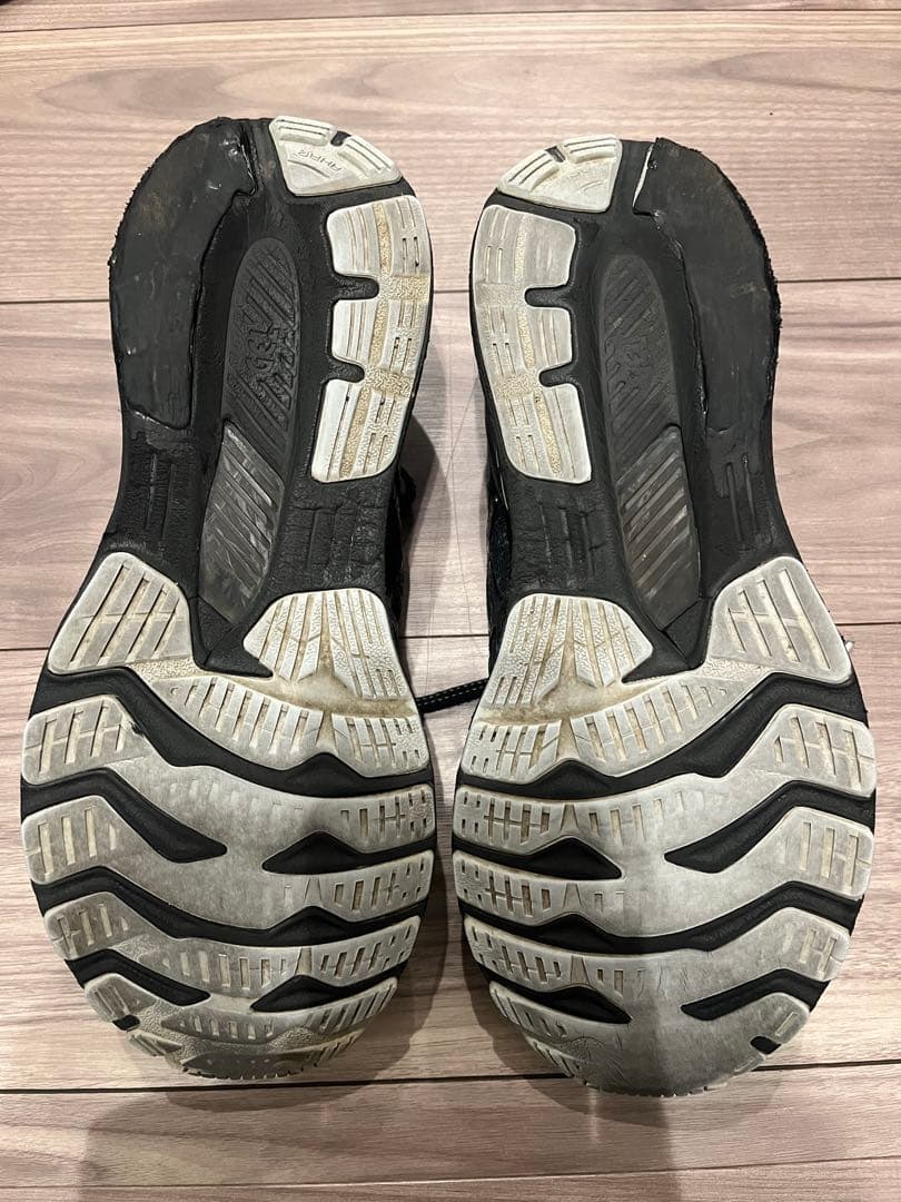 アシックス　ゲルカヤノ28